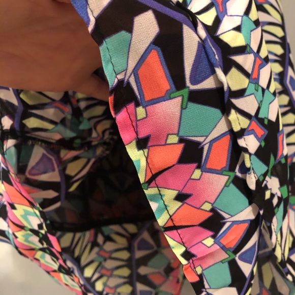 Super cute Aztec dress NWOT - Picture 6 of 10